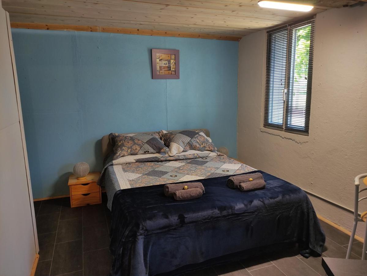 Gite Les Eylauds Pionsat Exterior foto